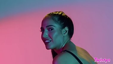 DESIREE DULCE & FUCKY FRIENDS! (TRIBUTE PMV)