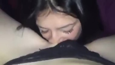 Amateur pussy eating