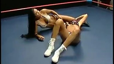 Converse & Nike f/f wrestling
