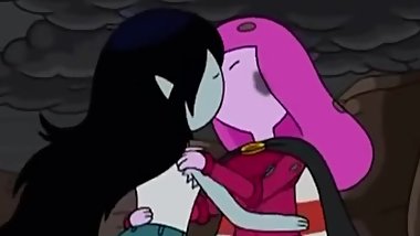 Adventure Time - Princess Bubblegum And Marceline Abadeer Lesbian Kissing