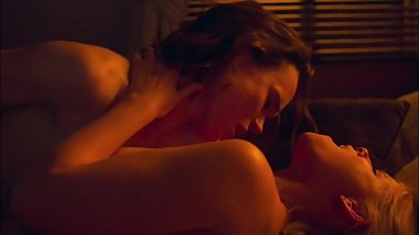Celebrities Kate Mara & Ellen Page Hot Lesbian Sex-Scene - My Days of Mercy