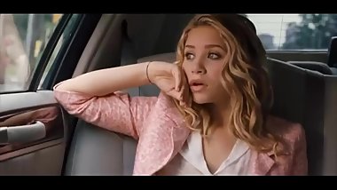 Ashley Olsen kisses Mary-Kate Olsen's feet