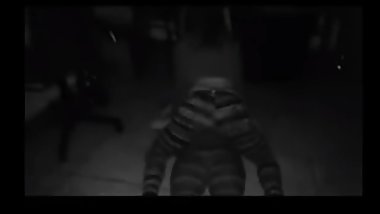 Ces deux ados se frotte la chatte en faisant du twerk