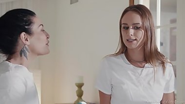 sweetheart video 181203 kissa sins&daisy stone