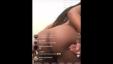 [Slave Queen] Runs from Step-Family & Twerk BackStage For 