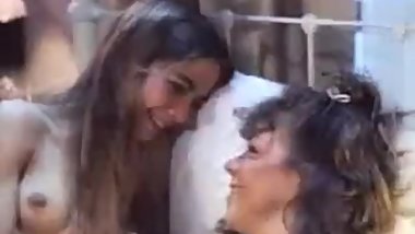 Golden age teen lesbiaan