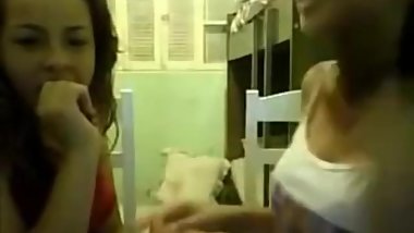 Kissing Lesbian Girls 4