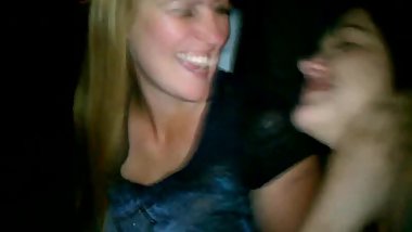 GIVE ME SOME ACTUAL TONGUE BITCHES!!