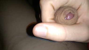 Masturbating for female feet