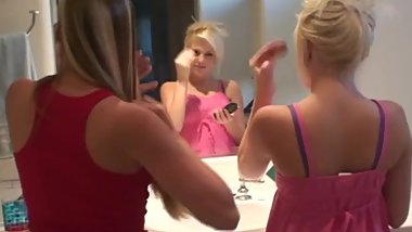 tnv girls katie and lindsey