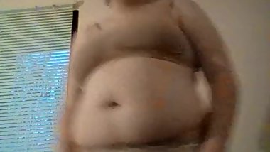 Sexy lesbian bbw  dancing while getting dress fresh out of the shower