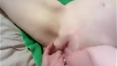 Mature and teen lesbian squirting