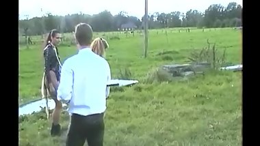 Fetish girls goes pony ride