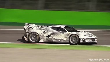 2018 Ferrari FXX K Evoluzione runs hard at Monza