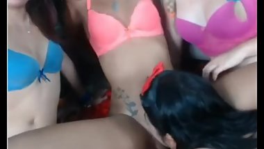 lesbians licking pussy 1