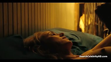 Naomi Watts and Sophie Cookson - Gypsy - S01E07