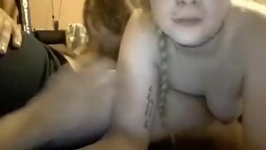 2 girls share 1 cock 1