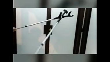 Mulatas lesbianas hacen tijereta en un instituto