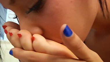 Lesbian foot sniffing