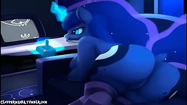 My Little Pony - Princess Luna in wet Dreams