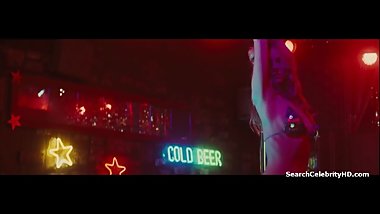 Sheri Moon Zombie - Halloween (US2007)