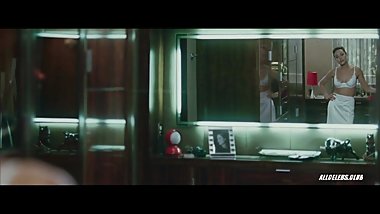 Angelina Jolie in Mr. & Mrs. Smith 2009