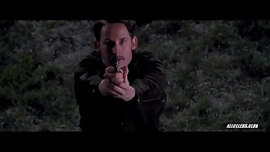 Amanda Peet in The Whole Nine Yards 2000 - 2