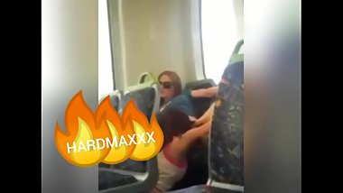 Ð›ÐµÑÐ±Ð¸ÑÐ½ÐºÐ¸ Ð² Ð³Ñ€Ð¾Ð¼Ð°Ð´ÑÐºÐ¾Ð¼ Ñ‚Ñ€Ð°Ð½ÑÐ¿Ð¾Ñ€Ñ‚Ðµ Ð·Ð°Ð½ÑÐ»Ð¸ÑÑŒ ÑÐµÐºÑÐ¾Ð¼