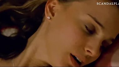 Natalie Portman Nude & Lesbian Sex from 'Black Swan' On ScandalPlanetCom
