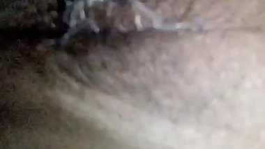 Masturbate up close w/grool