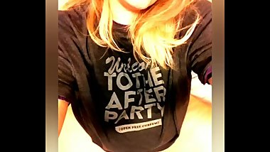 Soaking My Pretty Lips w My Shy Besties Pussy (soft audio)