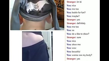 ChAt hot lesbian girl masturbates in omegle