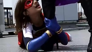 JAPANESE HEROINE - Villainess thoroughly enjoys trampling the heroine