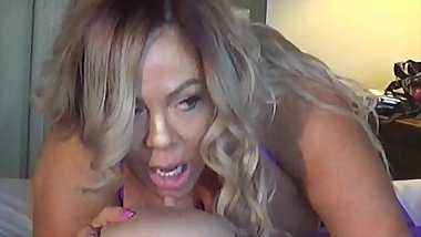 Claudia J and Envy Jolie Suck Tits and Finger.